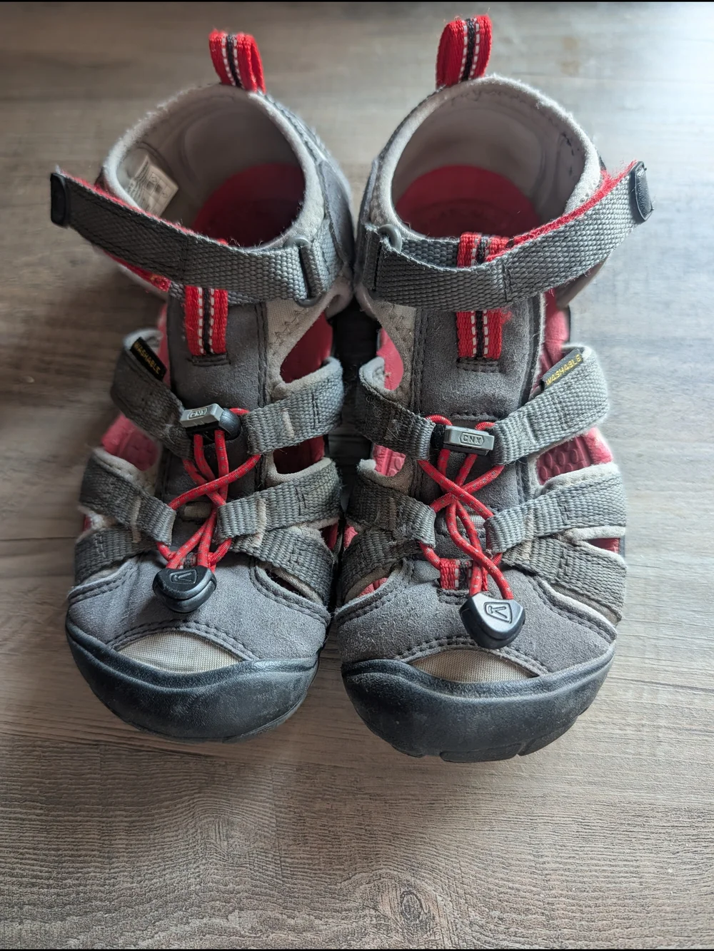 KEEN Big Kids Seacamp II CNX Grey & Red Closed-Toe Sandal